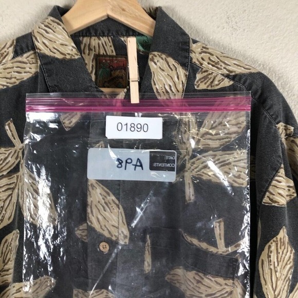 PINEAPPLE Connection Shirt Gray Leaf Print Button Up Short Sleeve Size Large - Picture 14 of 14